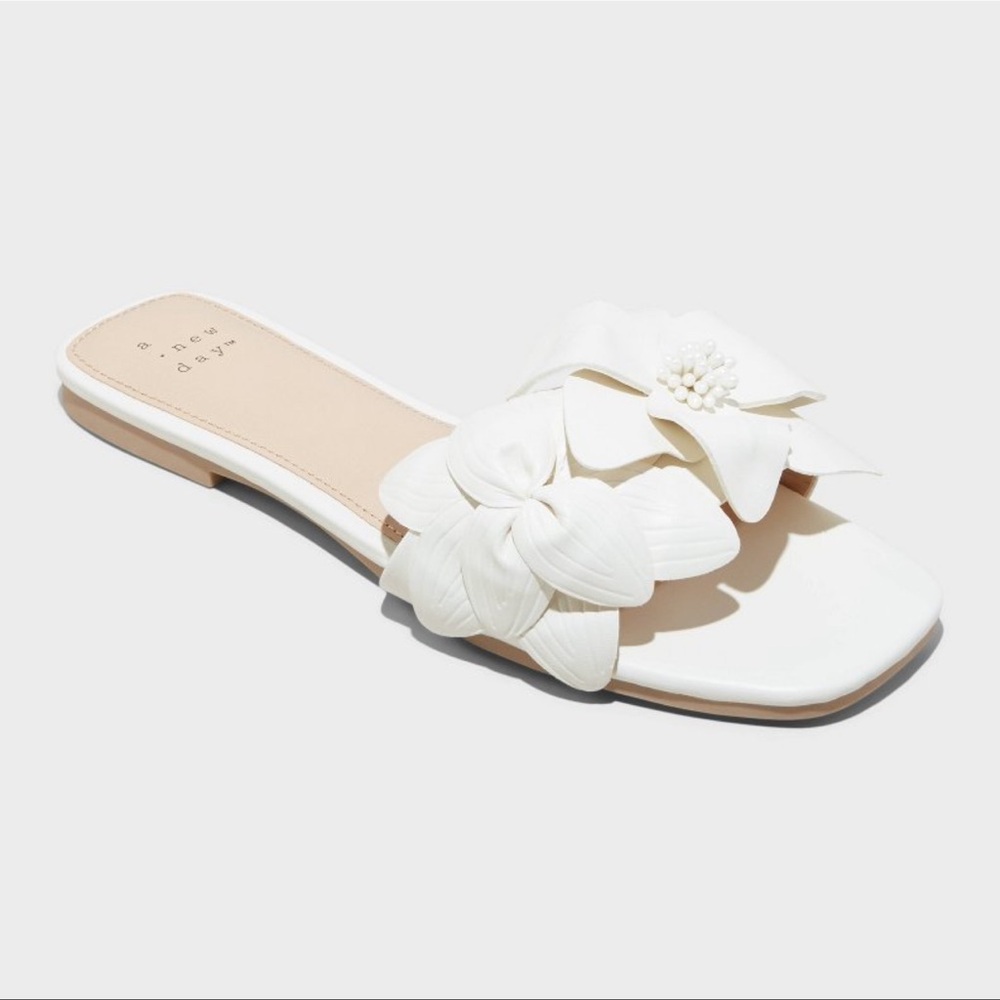 a new day White Floral Sandals